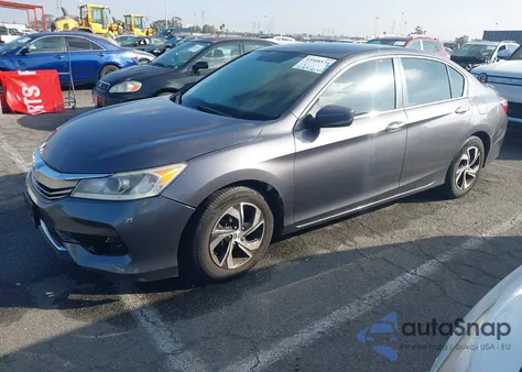 2017 Honda Accord Lx z USA, uszkodzony, nr VIN 1HGCR2F30HA092184
